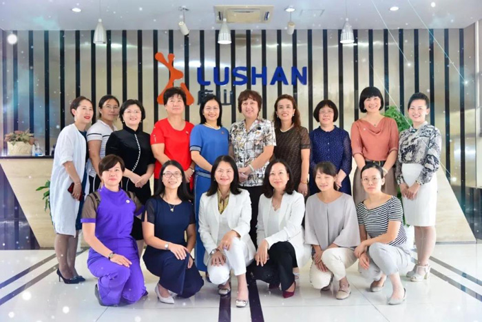 當女神遇見高科技——黃埔區(qū)女性人才促進會走進鹿山新材料